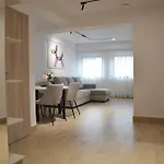 Minani *
