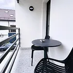 Minani *