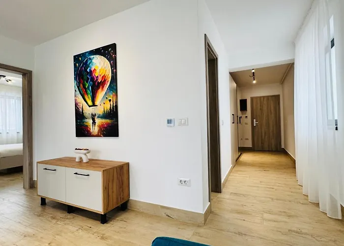 Minani * ブラショフ